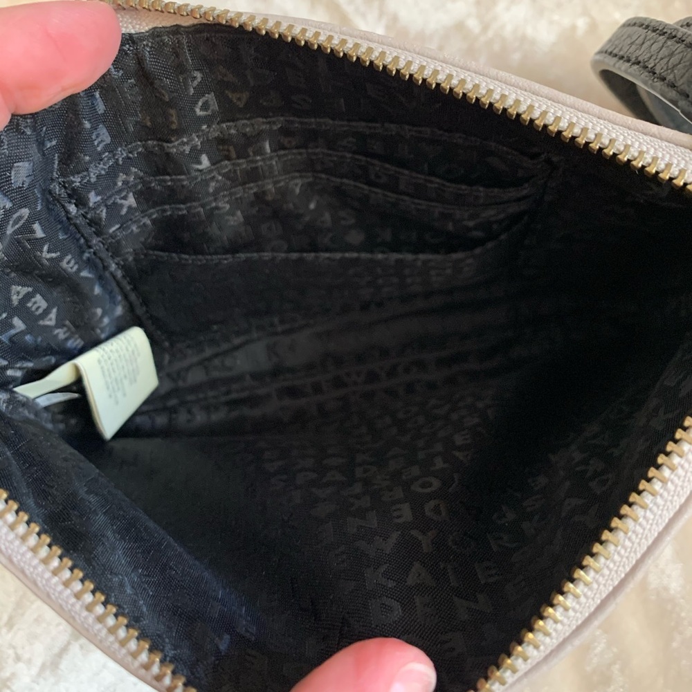 Kate Spade Wristlet - Picture 3 of 4